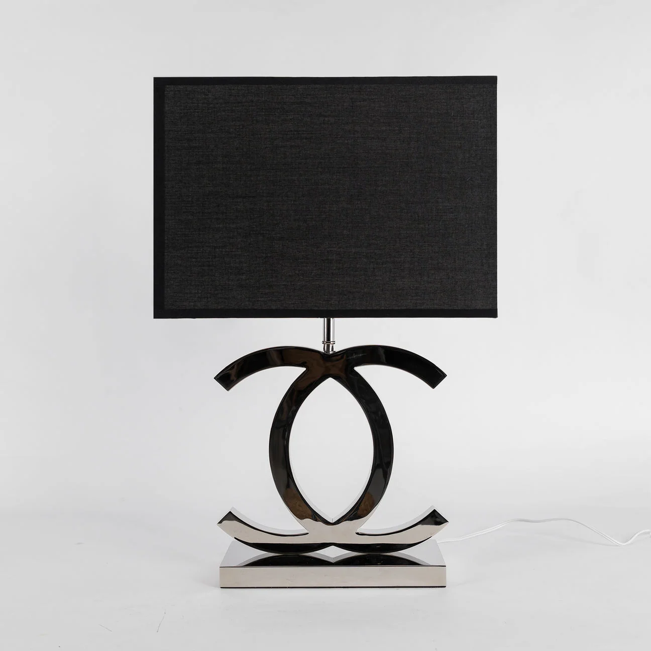 Sleek Stainless Steel Desk Lamp for Any Room - Image 6