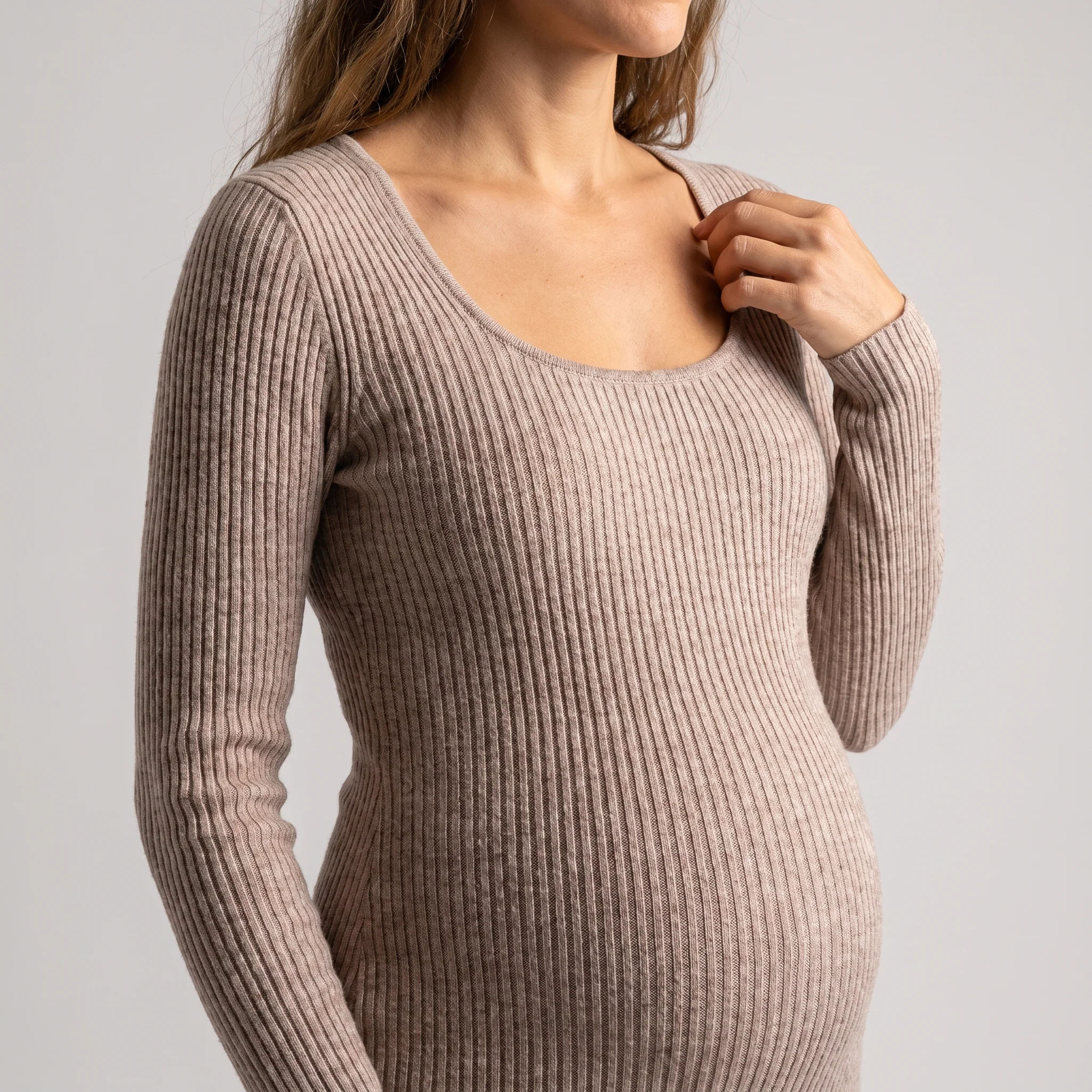Form-Fitting Midi Dress - Image 8