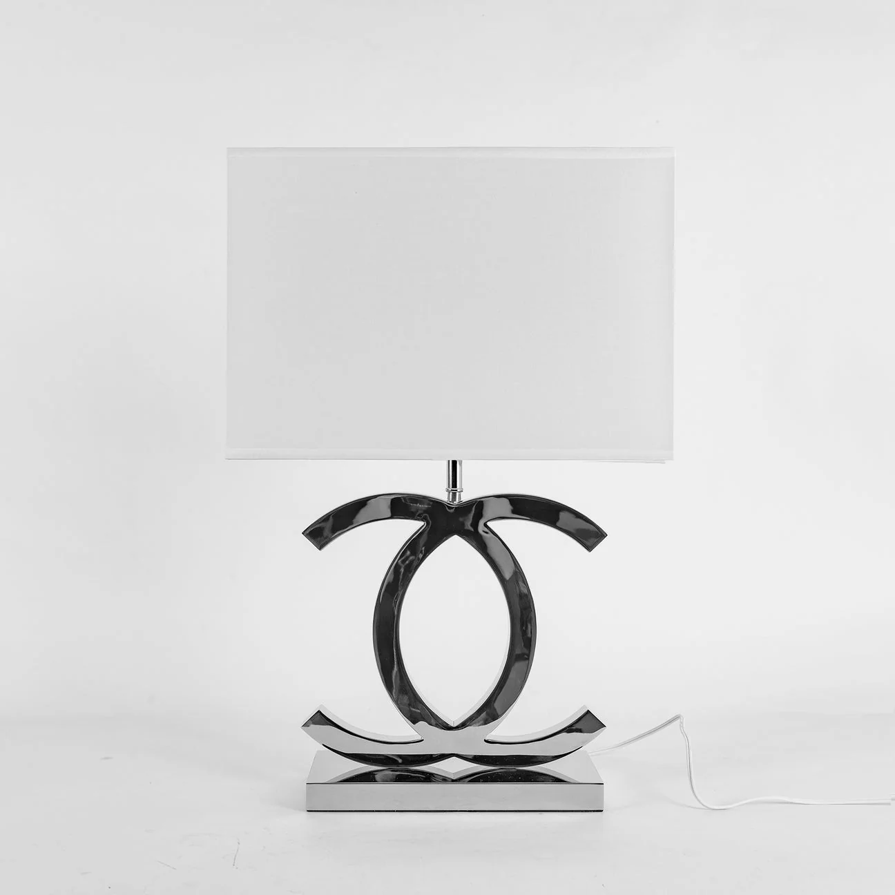 Sleek Stainless Steel Desk Lamp for Any Room - Image 5