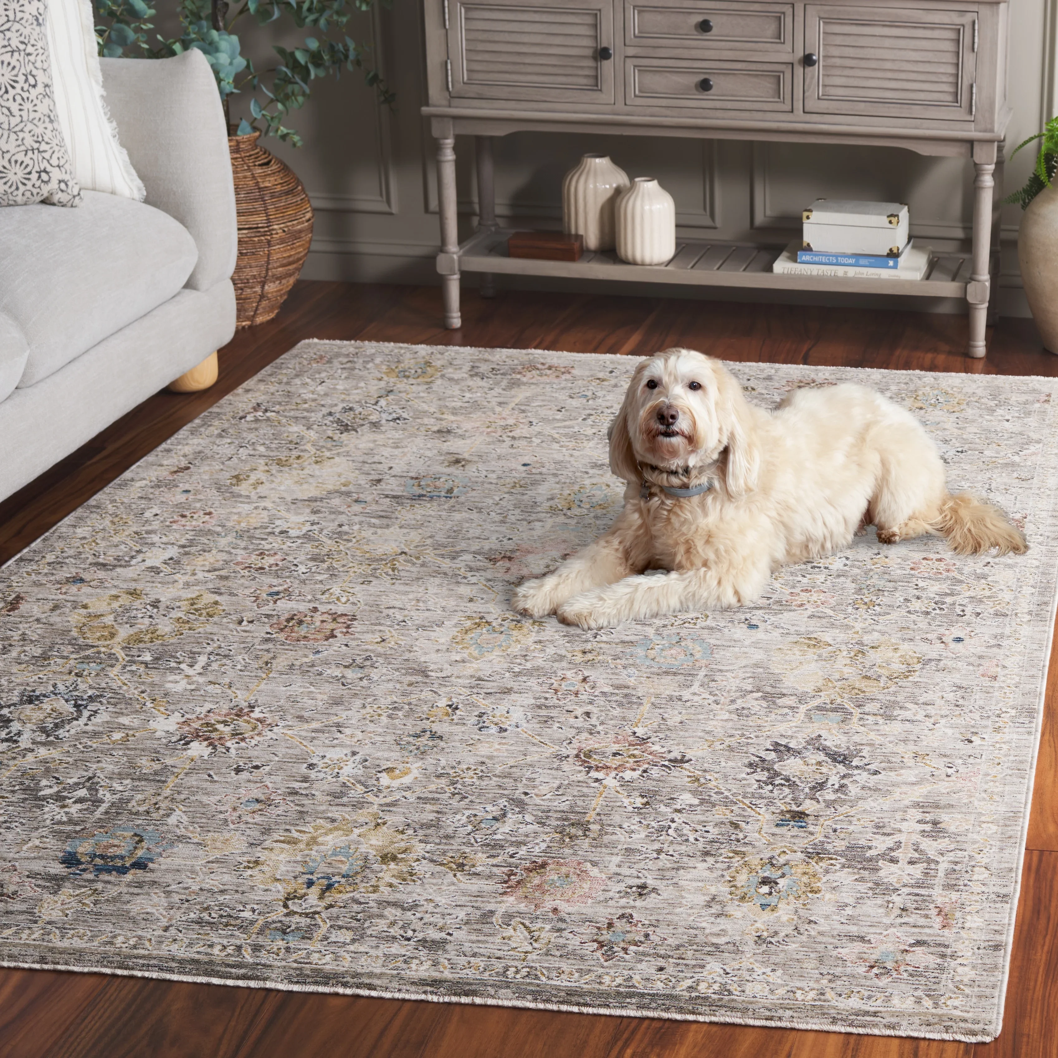 SAFAVIEH Autumn Freeman Floral Area Rug, Beige/Ivory Blue, 8' x 10' - Image 6