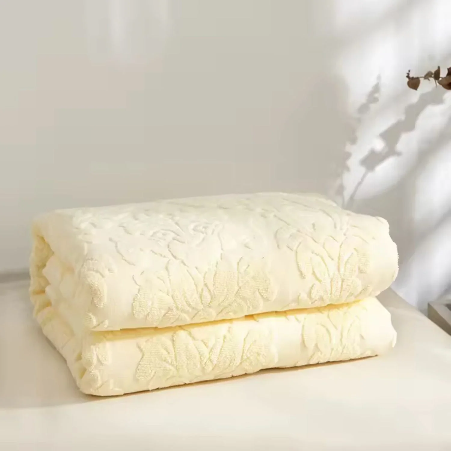 Throw Blanket Plush Jacquard Microfiber Blend Machine Washable - Image 3