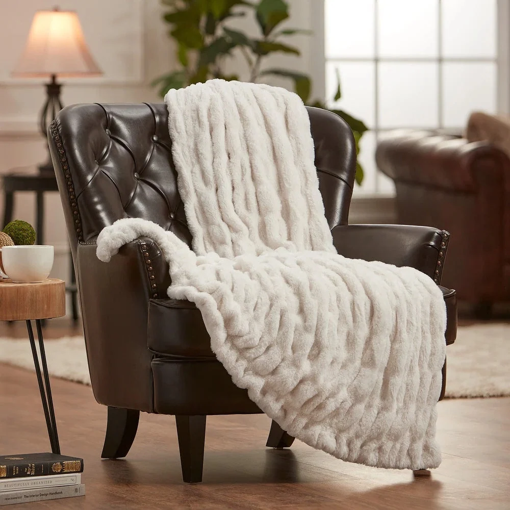 Faux Fur Blanket Reversible Plush & Breathable Fleece - Image 5