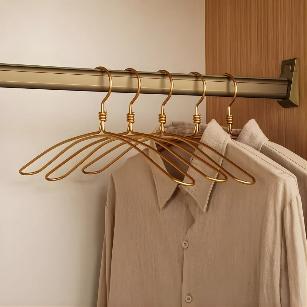 Clothes Hanger Set Extra-Wide Aluminum Rust-Resistant 6-Piece