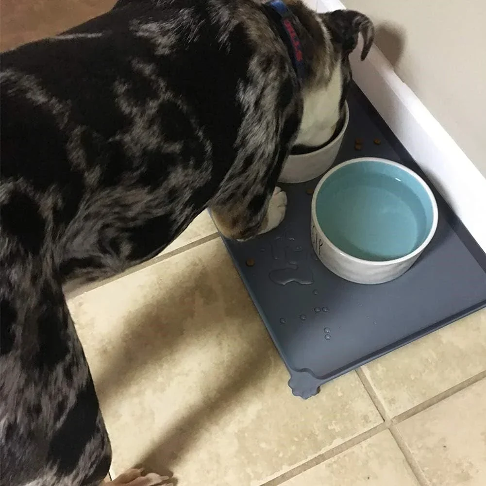 Smart Pet Feeding Mat with Waterproof Design and Non-Slip Grip - Image 14