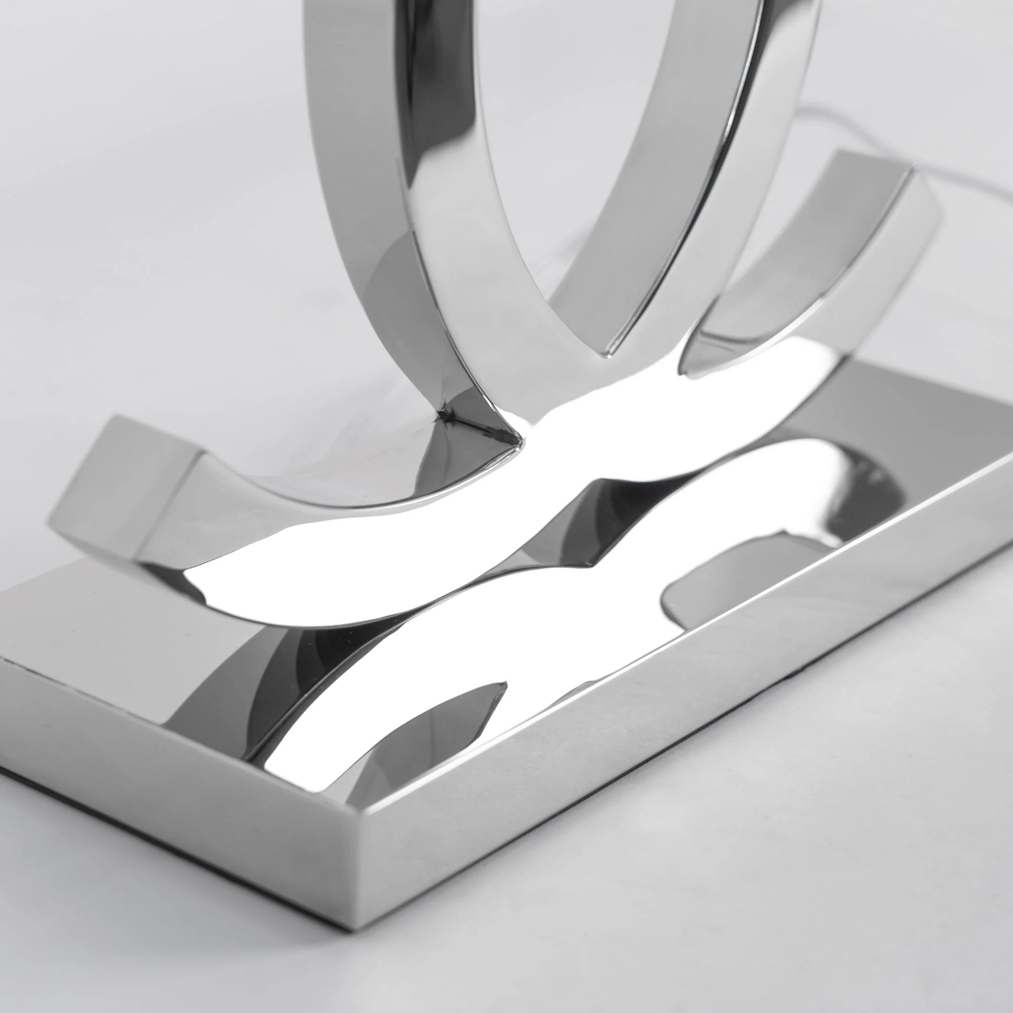 Sleek Stainless Steel Desk Lamp for Any Room - Image 10