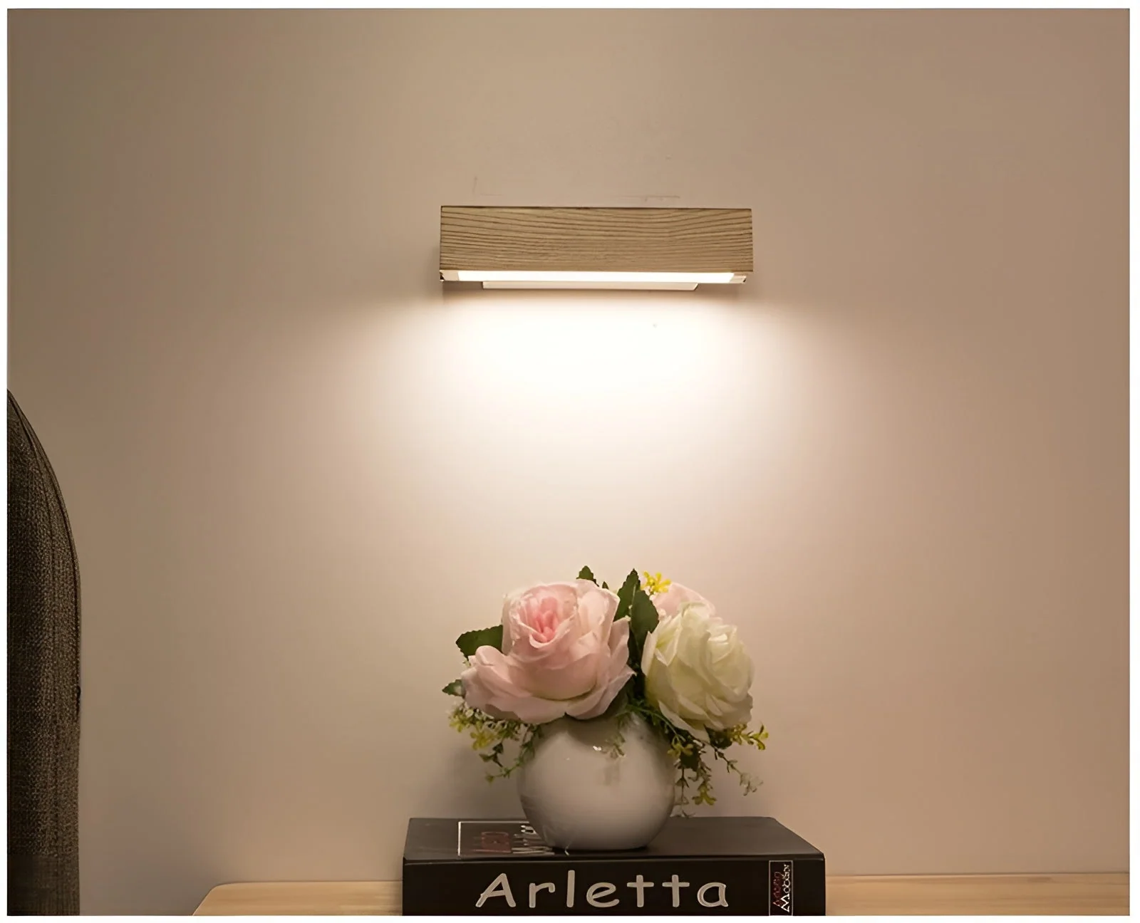 Sleek Rustic LED Wall Light for Modern Spaces - Image 3