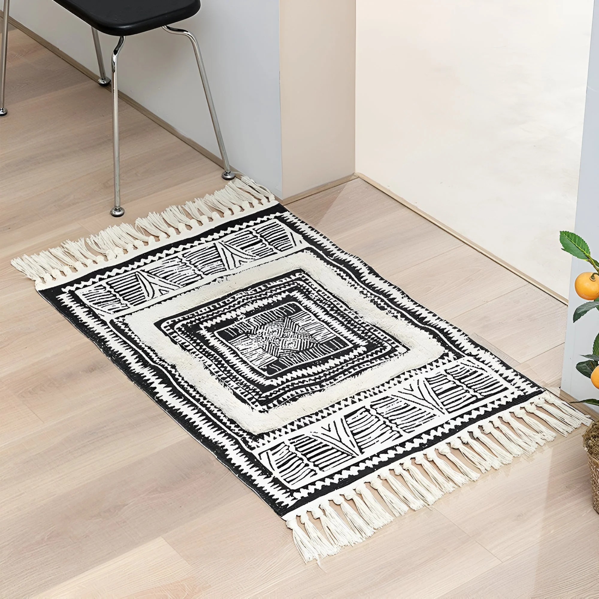 Floor Mat Microfiber Blend Machine Washable Geometric Tassels