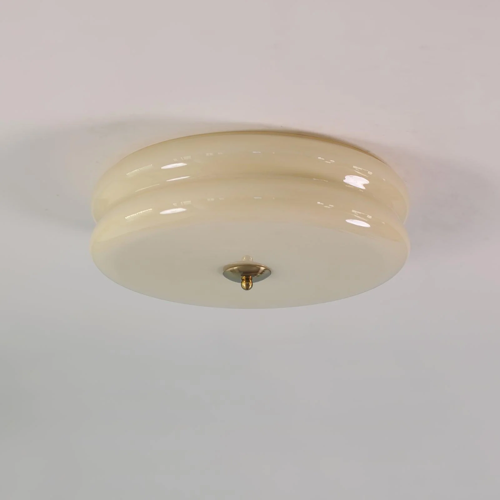 Elegant Retro Ceiling Light Fixture with Art Deco Flair - Image 8